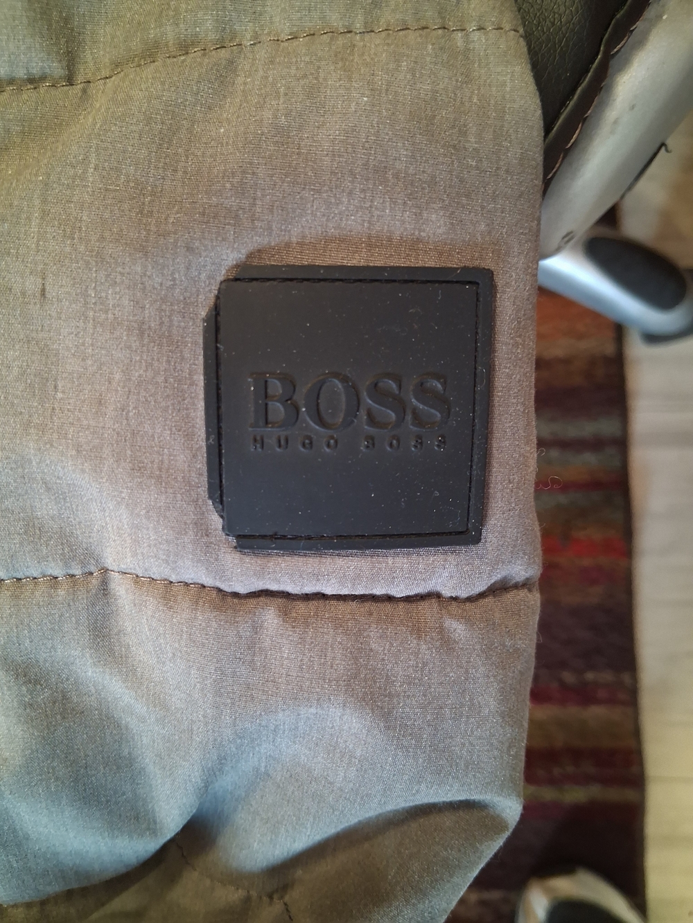 Hugo Boss Two-Tone Gray and Black Quilted Hooded Jacket - Picture 3 of 10